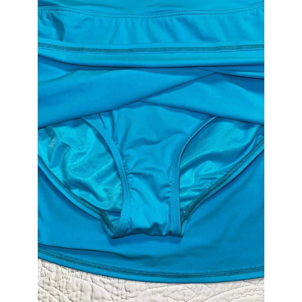 Lands End Women Turquoise Blue Swim Skirt Built-in Brief Size 18 Lycra Xtra Life